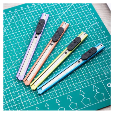 Cutter Essential Con Clip - Imagen 2