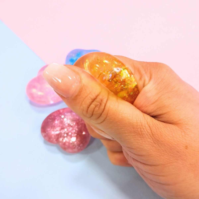 Squishy Mini Corazones Con Glitter - Imagen 4